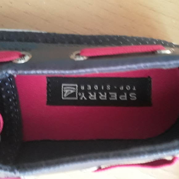 Girl-Sperry - Picture 2 of 3